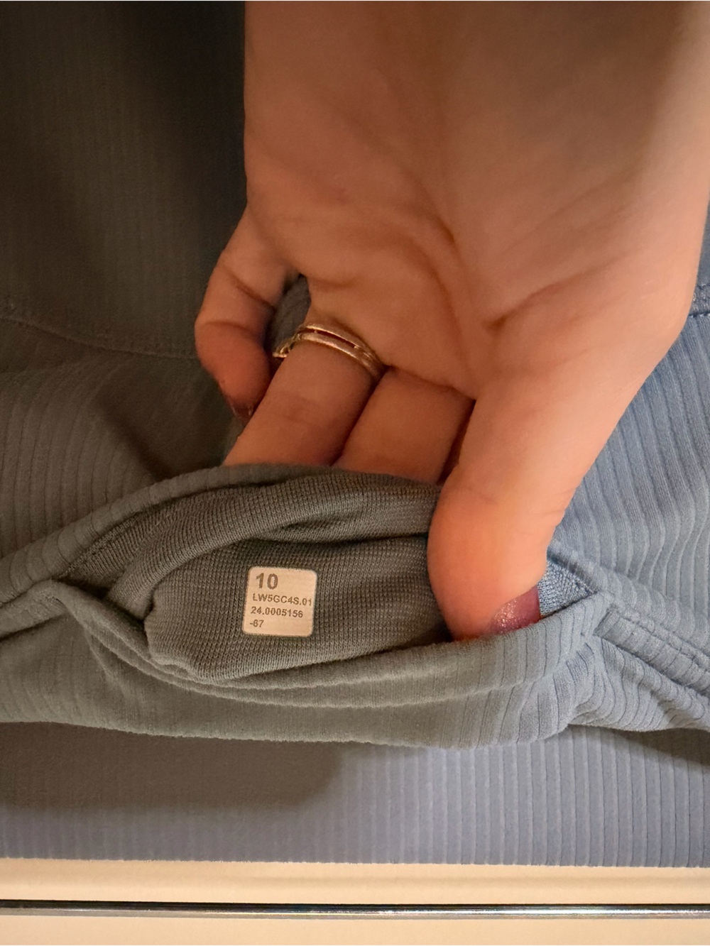 Lululemon Ribbed Flares - Picture 5 of 6